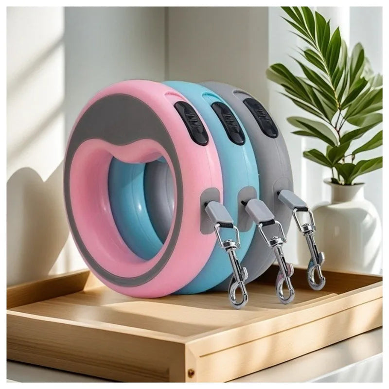 Guinzaglio per cani retrattile automatico da 2,5 m Corda di trazione circolare Mani libere per trattore per animali domestici Guinzaglio leggero a prova di esplosione